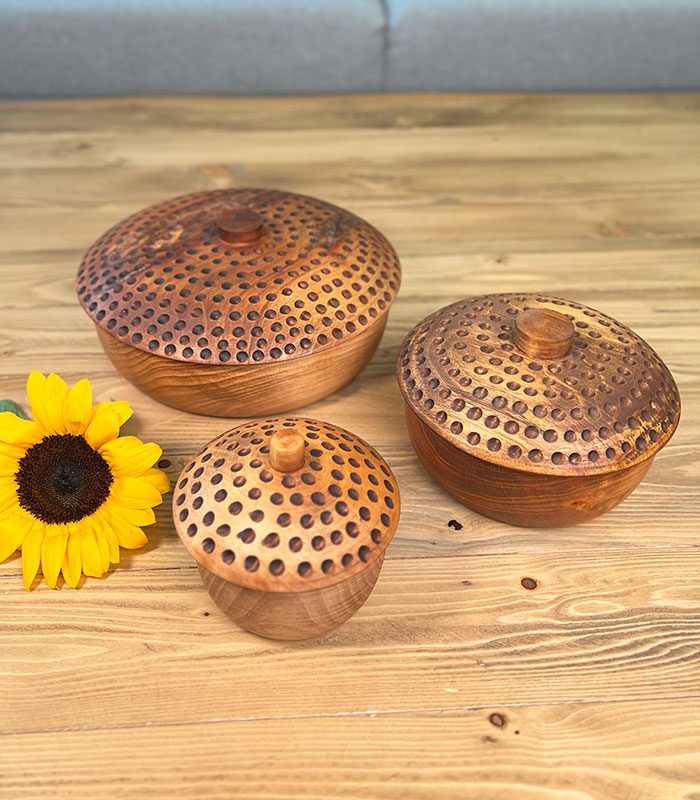 قندون و شکلات خوری چوبی