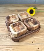 اردور چوبی مربع