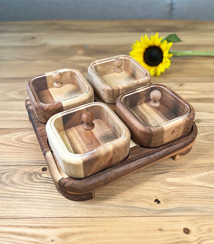 اردور چوبی مربع